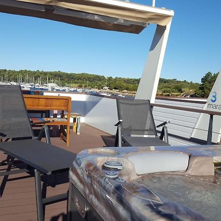 House Boat - Floating House Sofia Pula Exterior foto
