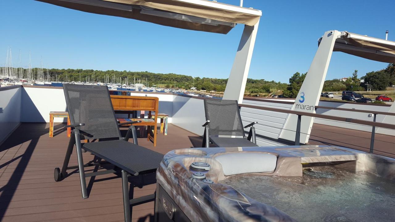 House Boat - Floating House Sofia Pula Exterior foto