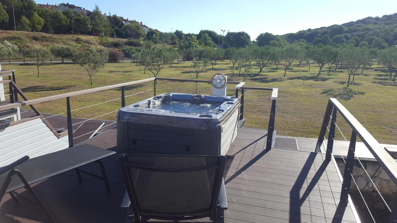 House Boat - Floating House Sofia Pula Exterior foto